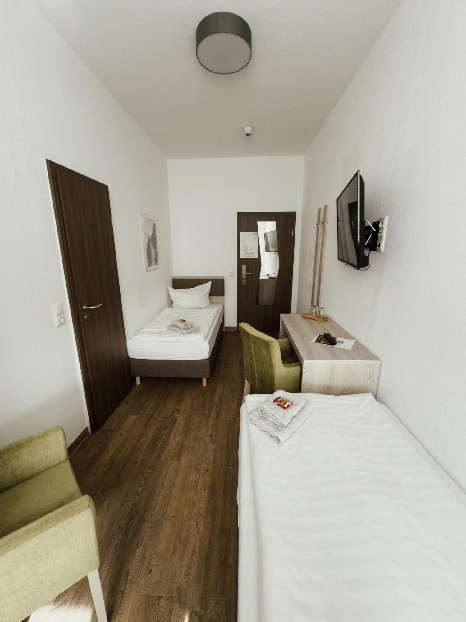 Hotel Am Stadtpark Nordhausen Buitenkant foto