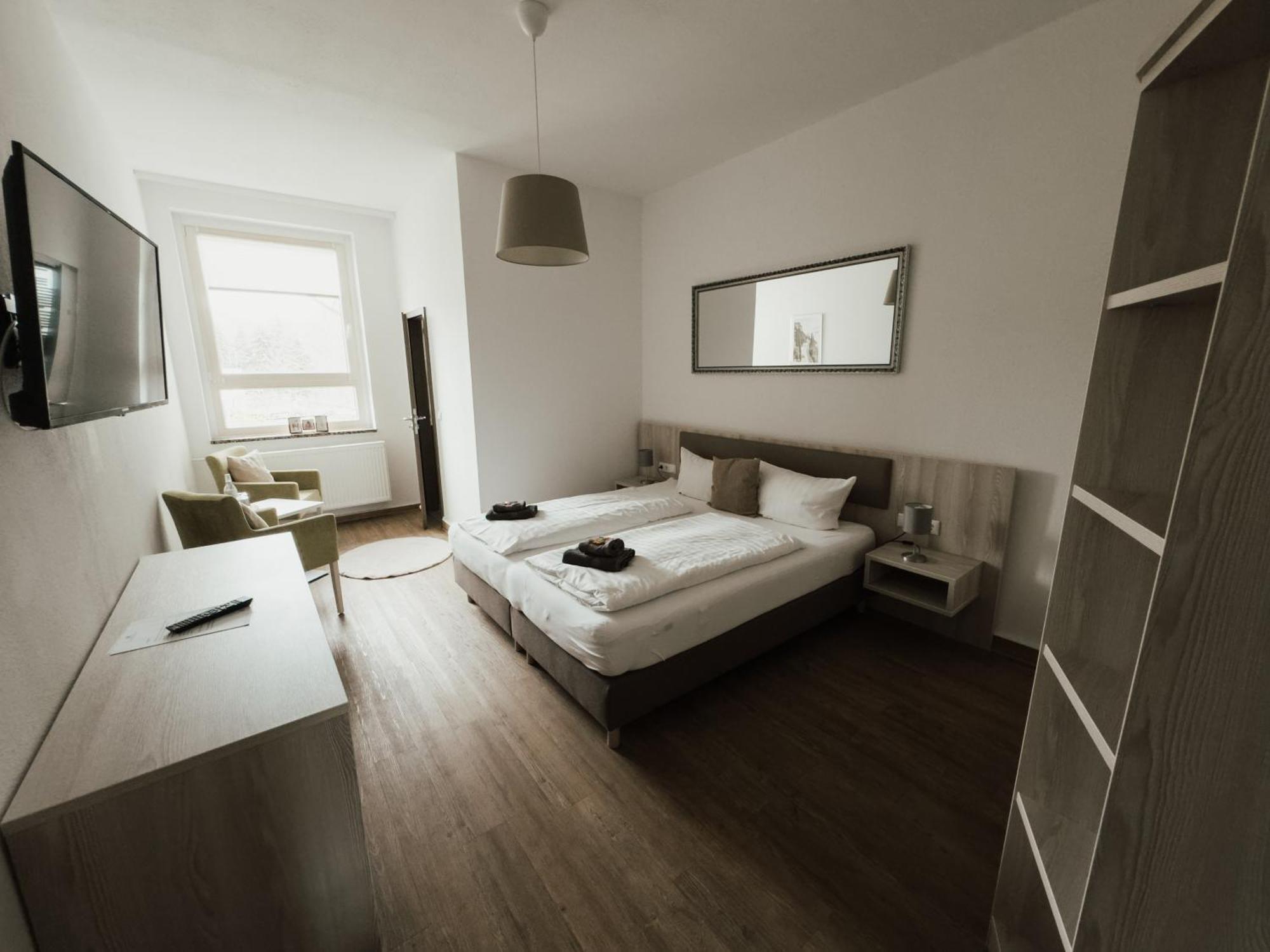 Hotel Am Stadtpark Nordhausen Buitenkant foto