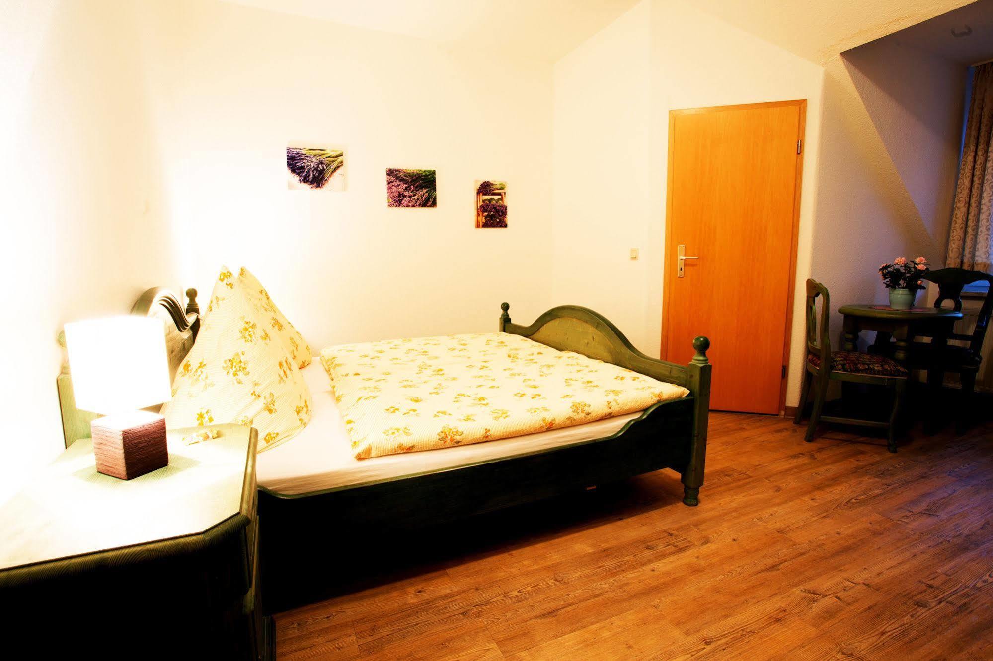 Hotel Am Stadtpark Nordhausen Buitenkant foto